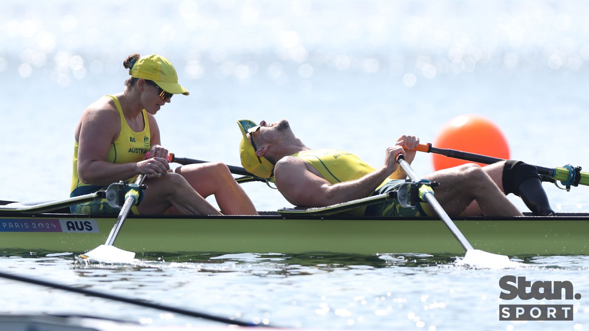 Nikki Ayers and Jed Altschager row to Paris Gold.