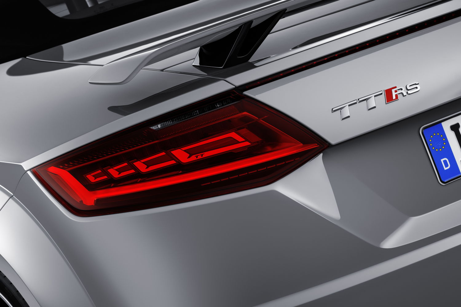 OLED taillight Audi TT RS (2016)