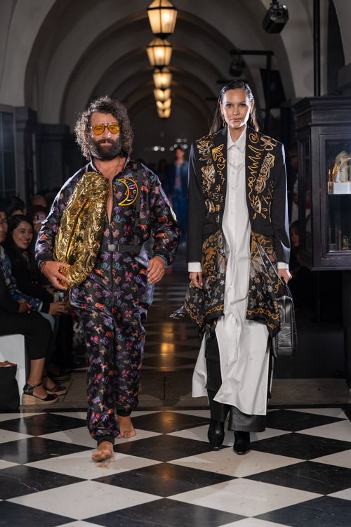 PINEDA COVALIN EN VOLVO FASHION WEEK MÉXICO