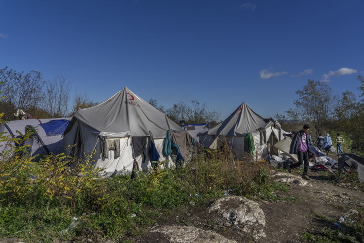 Het kamp van Vucjak, aan de grens met Kroatië  © Anna Pantelia/AZG.