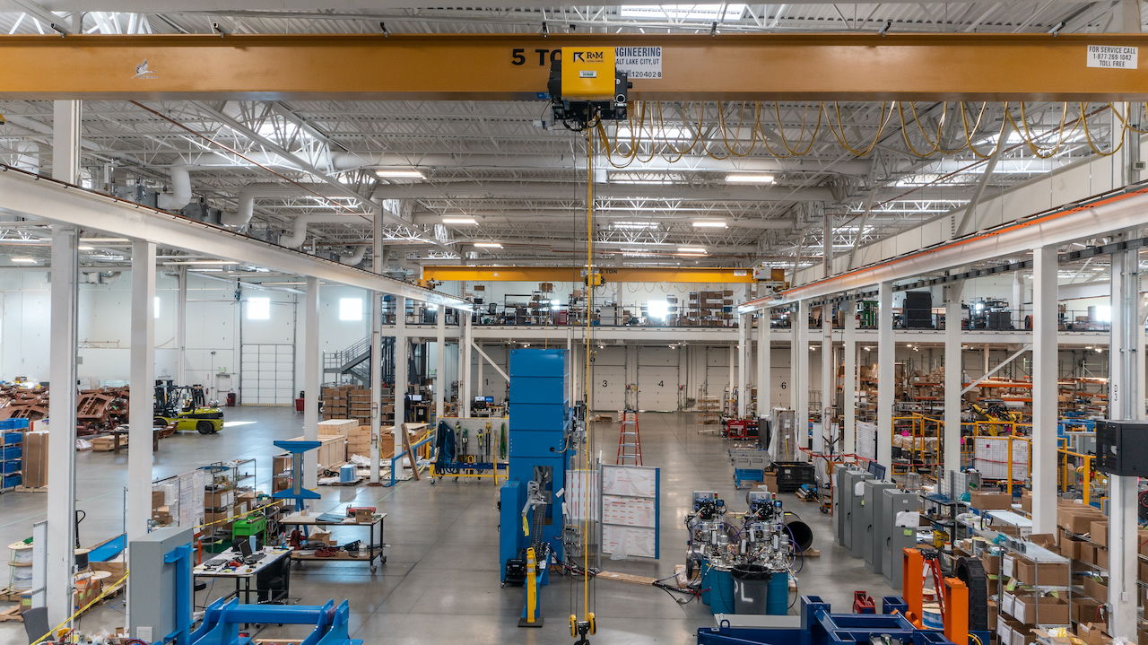 The cranes feature R&amp;M’s SX low-headroom wire rope hoists, which help to maximize the lifting height of each system.