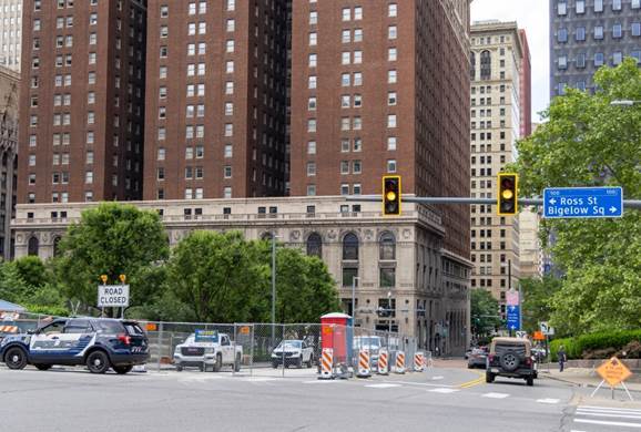 New work zone on Sixth Avenue between Grant and Ross streets New work zone on Sixth Avenue between Grant and Ross streets