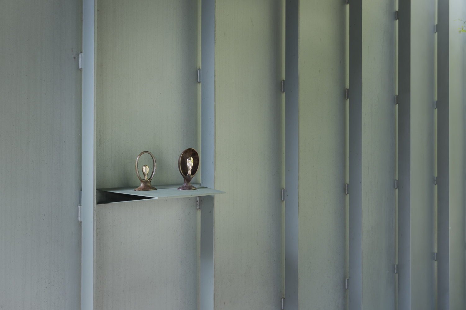 Camille Henrot, The Formation of Teeth, 2014 © ADAGP Camille Henrot. Courtesy of the artist, kamel mennour and Hauser & Wirth. Photo: Ans Brys