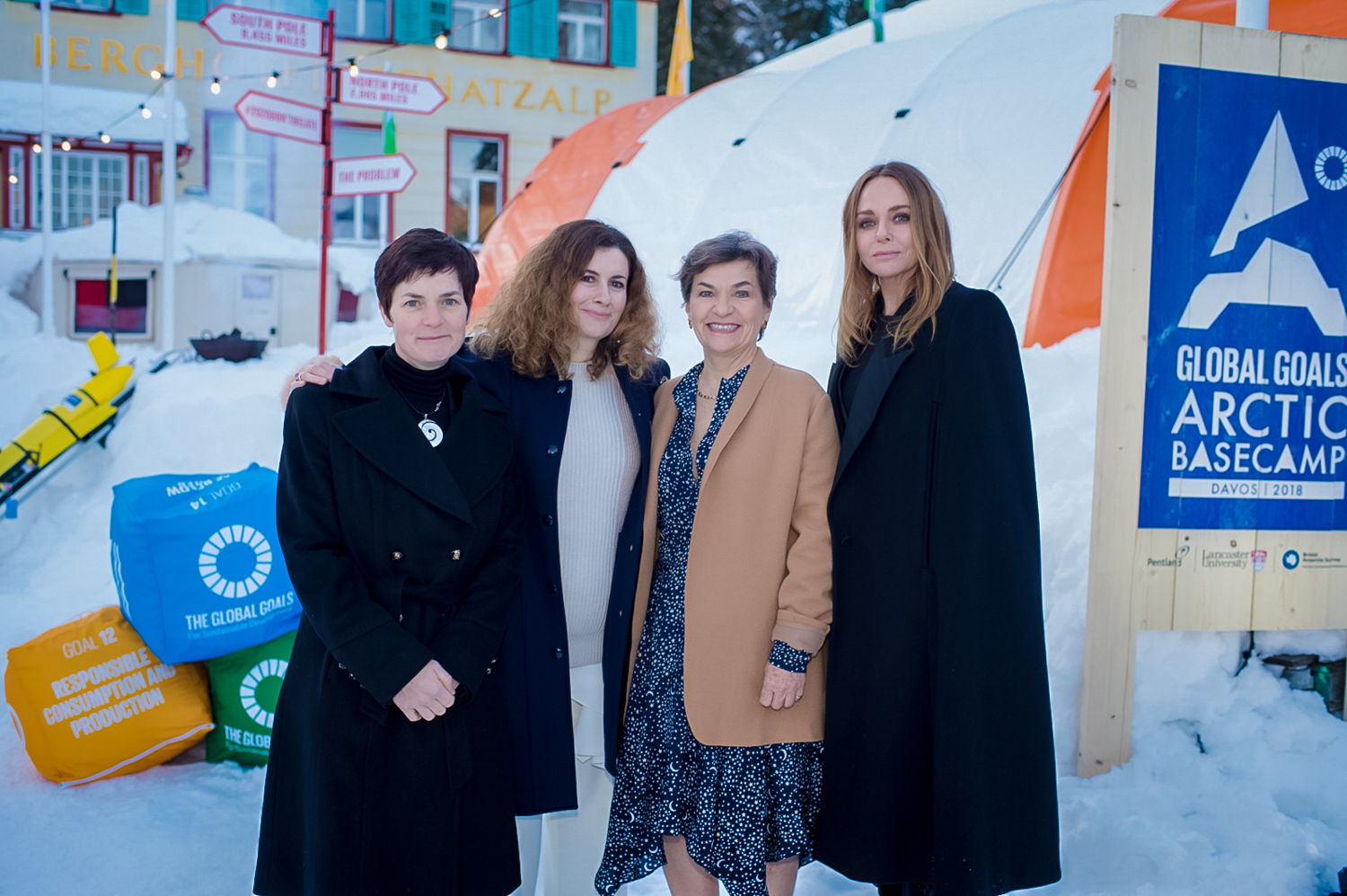 evian® a été rejoint par Stella McCartney, Ellen MacArthur et Christiana Figueres au Forum économique mondial de Davos afin de partager des solutions pour un monde décarboné au sein d’une économie circulaire