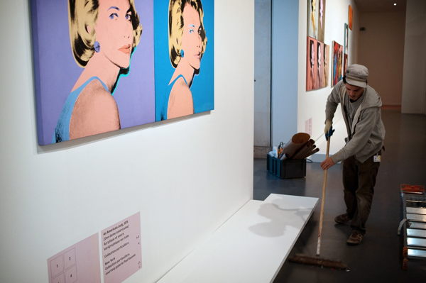Italian police seize 143 fake pop art works in Belgian-linked fraud investigation