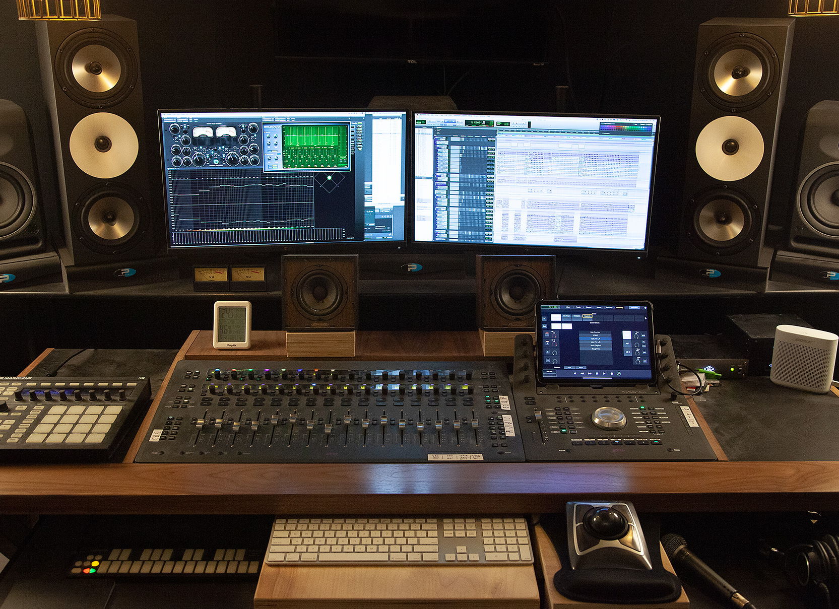 &quot;Amphion really don't sugarcoat anything, which ​ is a testament to great monitors.&quot; - Ryan McCambridge