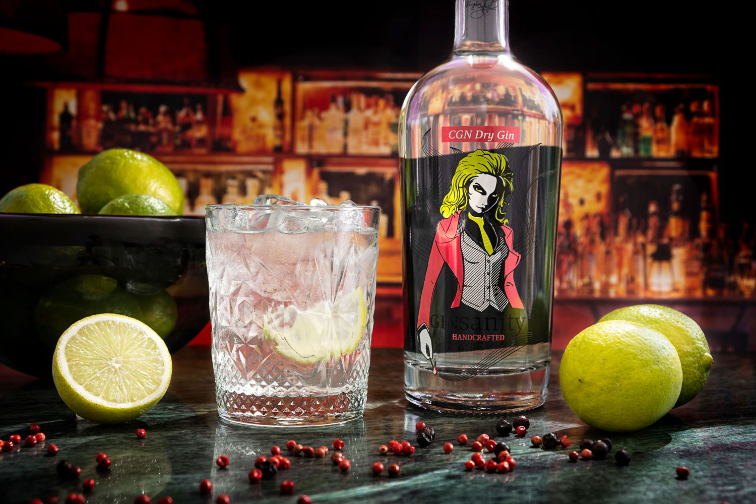 Ein gutes Gläschen Gin und eine packende Lektüre gehören oft zusammen.