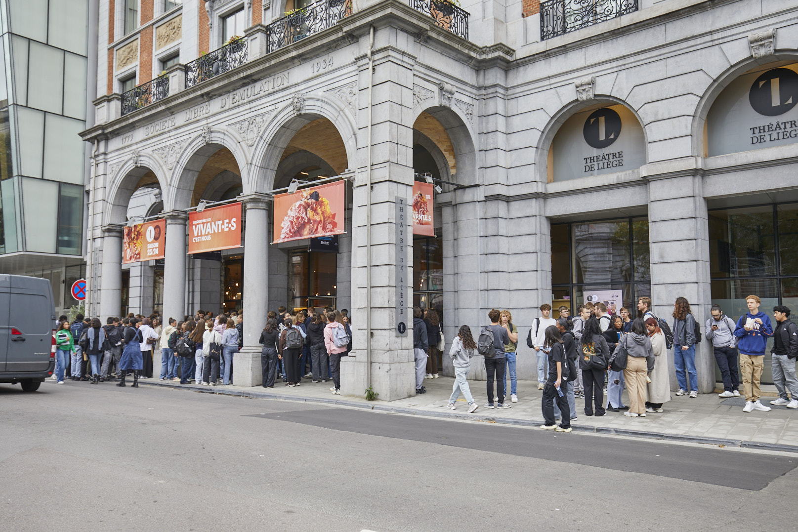 Le Théâtre de Liège, où la pièce "Andromaque" a été jouée, avec les élèves de Wallonie-Bruxelles Enseignement Le Théâtre de Liège, où la pièce "Andromaque" a été jouée, avec les élèves de Wallonie-Bruxelles Enseignement