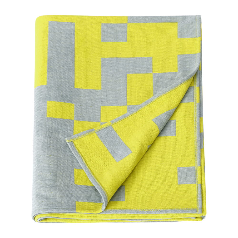 IKEA_BRÄNBOLL_PE936322_throw €19,99