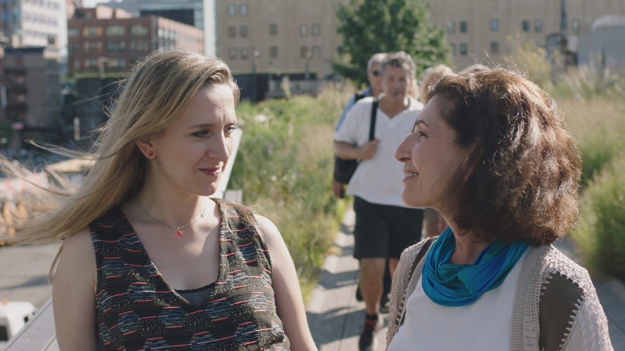 Alicja Gescinska en Anisa Mehdi - (c) Kris Van de Voorde