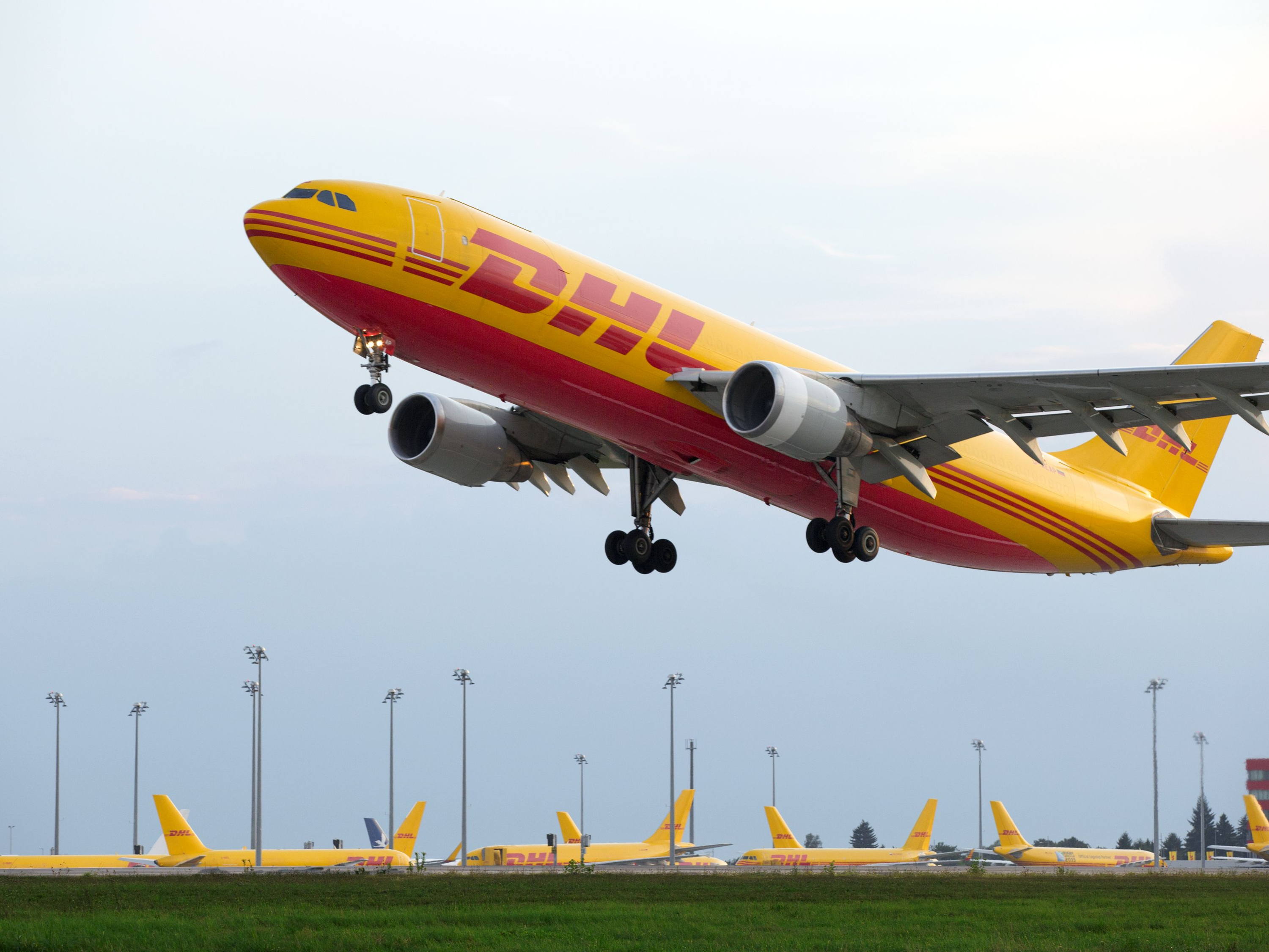 Groot draagvlak voor luchthaven en nachtvluchten bij omwonenden, geen politiek thema bij omwonenden 