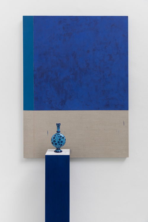 Kamrooz Aram, Composition with Lapis Lazuli, Cobalt and Ceramic Bottle, 2021. Installation view at Z33 House for Contemporary Art, Design & Architecture, Hasselt, Belgium. Courtesy the artist and Green Art Gallery, Dubai. Photo: Selma Gurbuz.