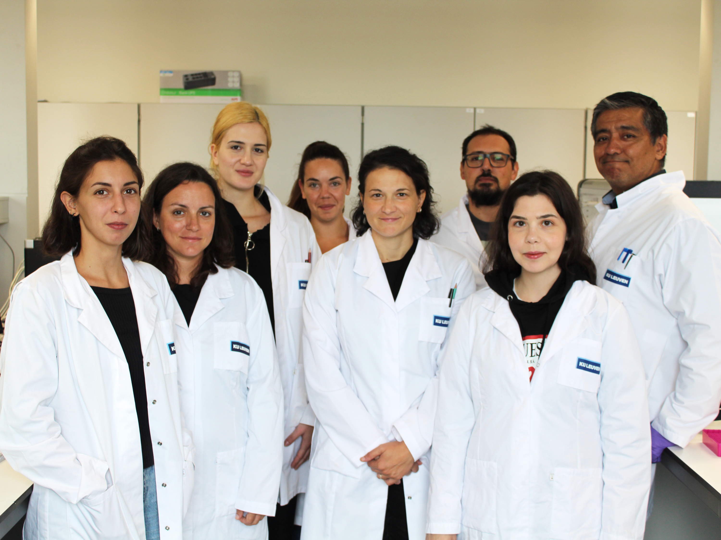 The scientific collaboration to fight protein aggregation