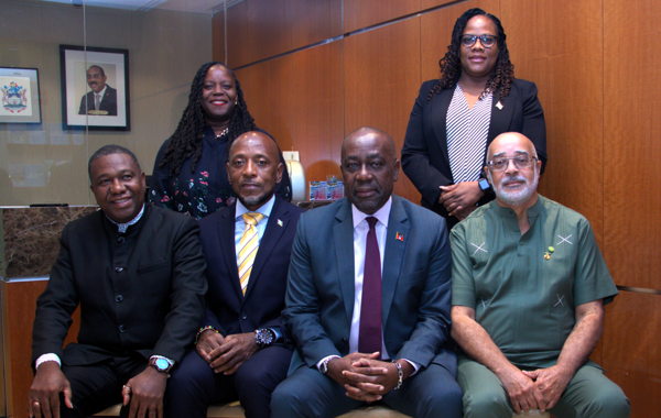 Édouard Bizimana échange avec la diaspora burundaise à Lusaka