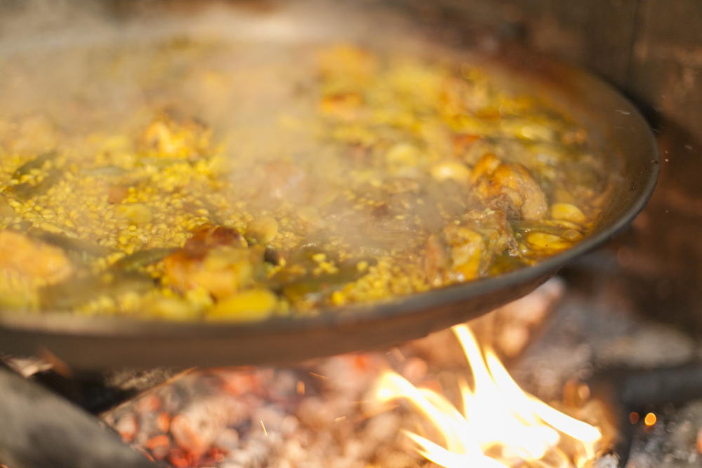 Wood-Paella (c) Mike Water