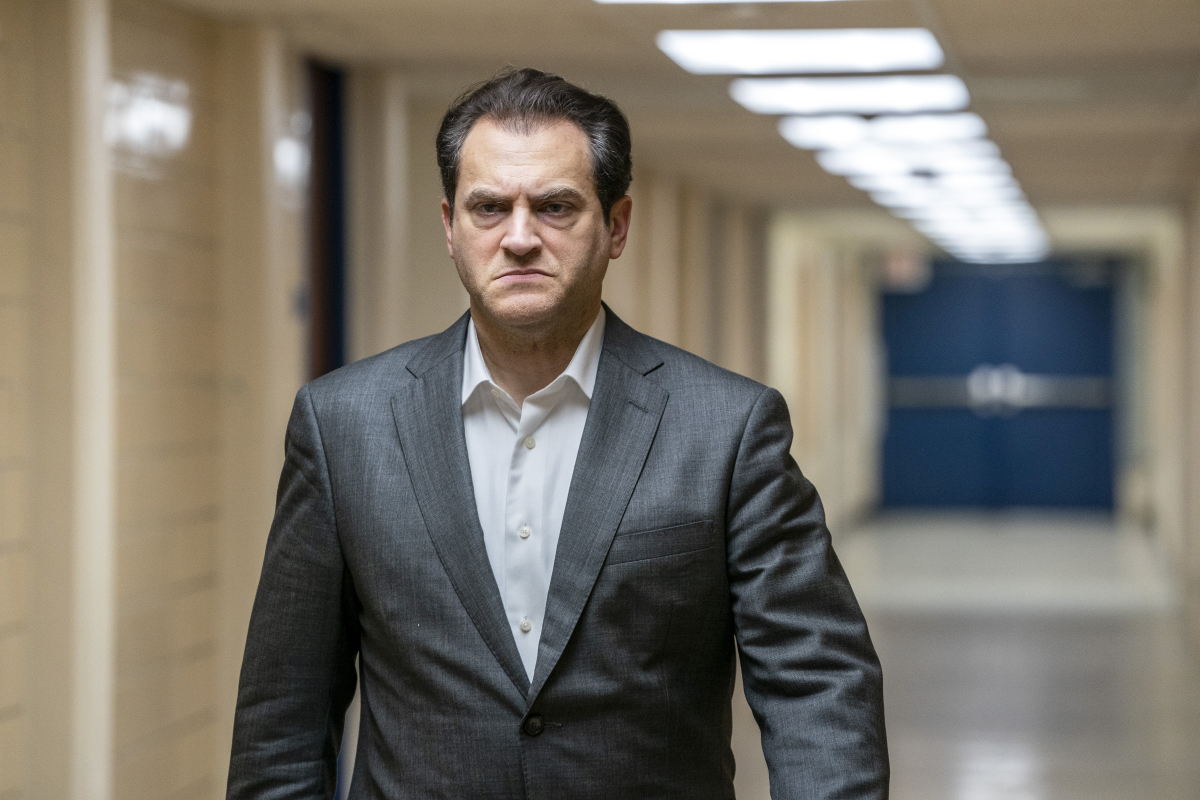 Jimmy Baxter (Michael Stuhlbarg) is vastbesloten de dood van zijn zoon te wreken - (c) Showtime