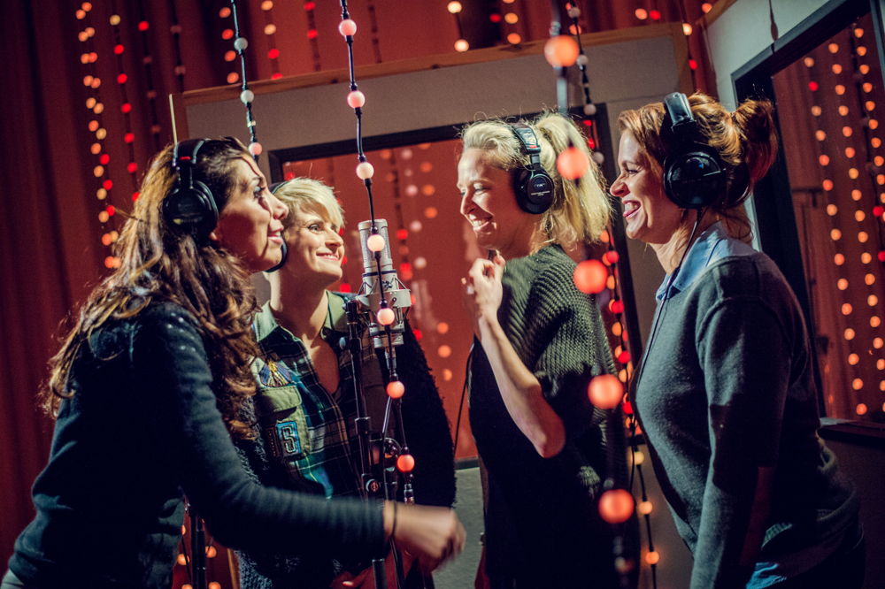 Saartje Vandendriessche, Eva Daeleman, Cath Luyten en Karen Damen. (c) VRT