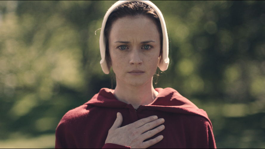 The Handmaid's Tale: Ofglen (Alexis Bledel) - (c) Hulu 