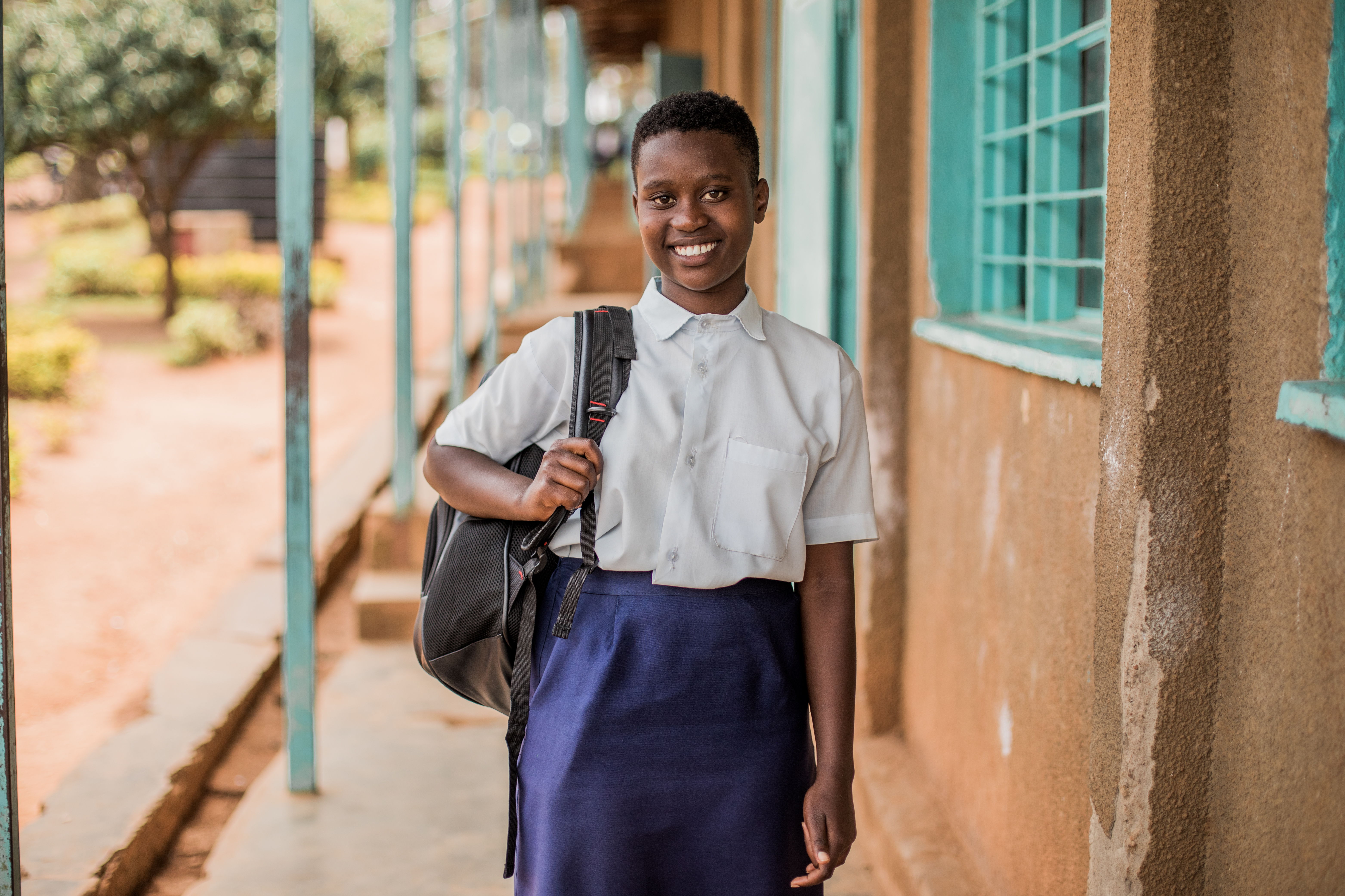 Florence, 17, is lid van de jeugdclub in haar school in Rwanda, waar ze leert over seksuele gezondheid en reproductieve rechten ©Plan International