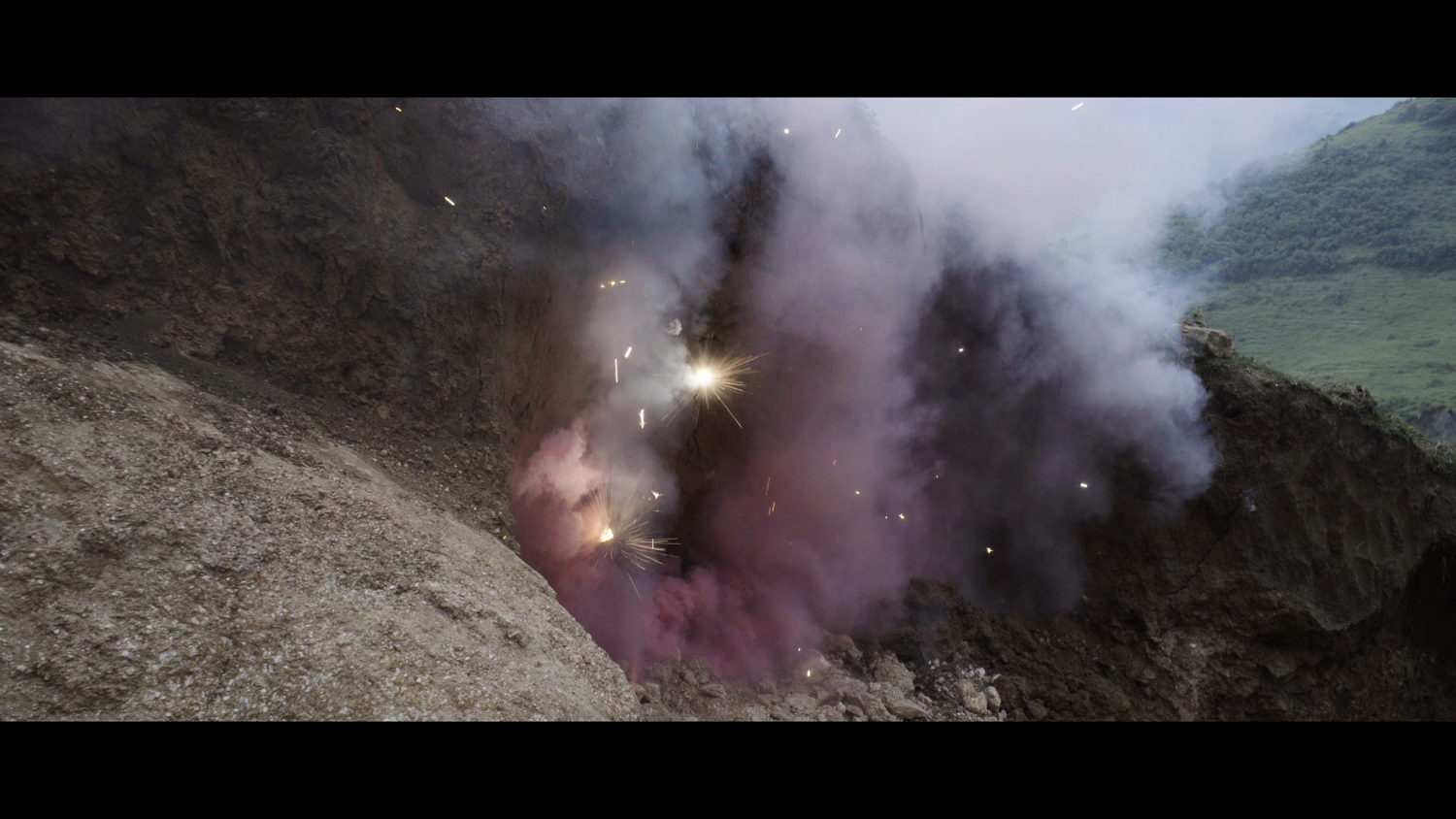 Sa. 10 februari - screening / performance / lezing - 
Revital Cohen & Tuur Van Balen - Exploitation