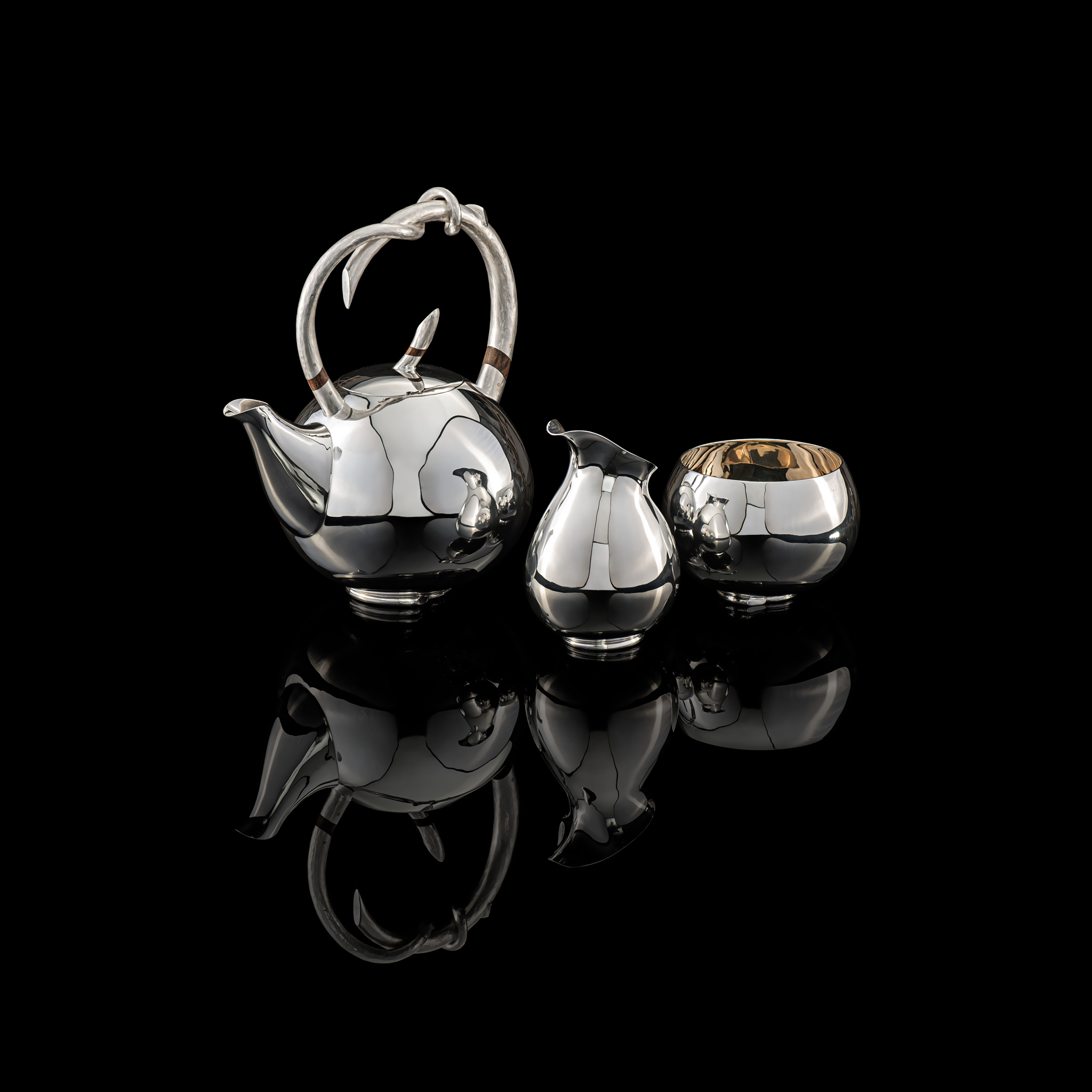 Above: Resurgence tea set by Abigail Brown, New Forms: Tea & Contemporary Design exhibition