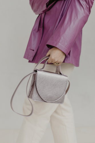 Mieke Dierckx_ Micro briefcase_Violet shimmer_350€
