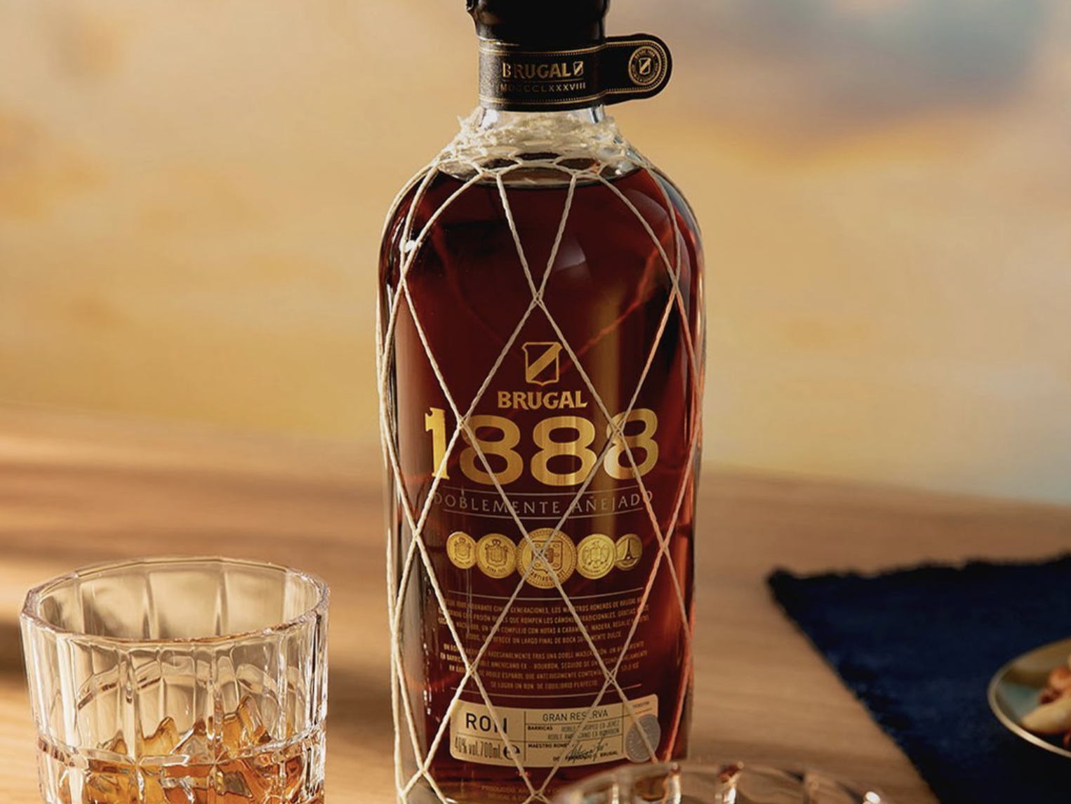 CELEBRA EL LEGADO DE PAPÁ CON UN PRESENTE QUE REFLEJE ELEGANCIA Y SOFISTICACIÓN 