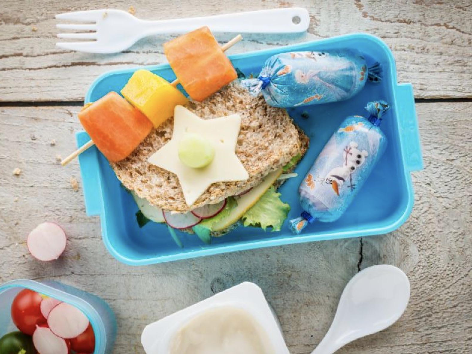 Nieuw bij Aoste: hapklare mini-kippenworstjes mét worteltjes voor in de brooddoos