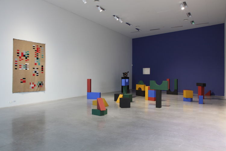 Yto Barrada. Lyautey Unit Blocks, 2010. Courtesy the artist and Sfeir-Semler Gallery, Hamburg/Beirut
Foto (c) Dirk Pauwels