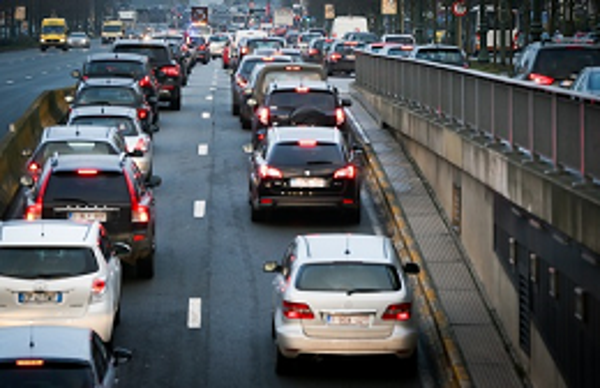 Agoria, Beci en Comeos: “Brussel moet opbrengst kilometerheffing vrachtwagens investeren in mobiliteit”