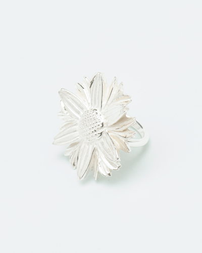 Wouters & Hendrix - You're my Butterfly - €230 Wouters & Hendrix - You're my Butterfly - €230