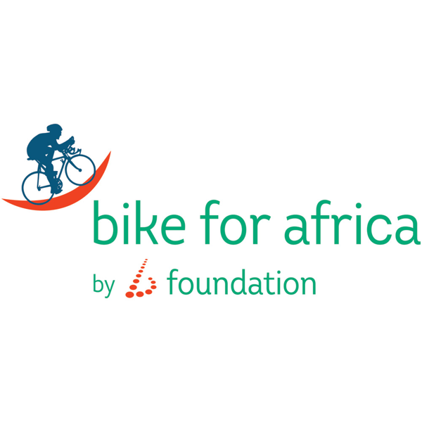 Brussels Airlines werknemers fietsen samen met Belgische CEO’s in Afrika voor het goede doel 