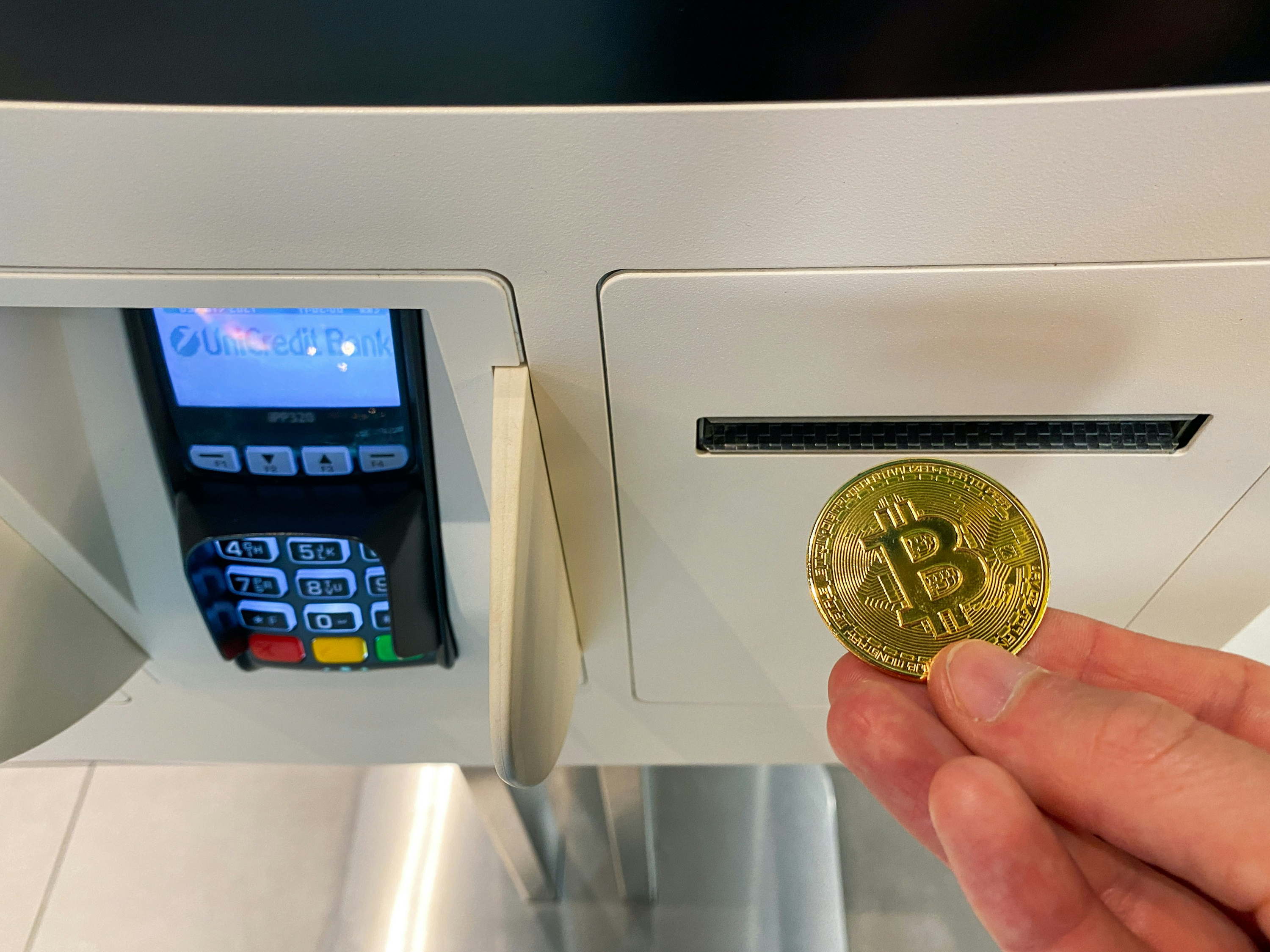 Convierte tu aguinaldo en criptomonedas y aprovecha el auge del Bitcoin: tips para hacerlo rendir en 2025 
