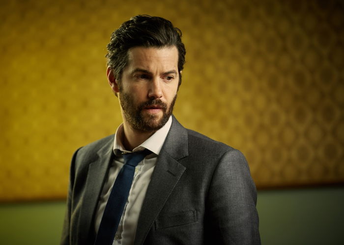 Robert Hicks (Jim Sturgess) - (c) BBC