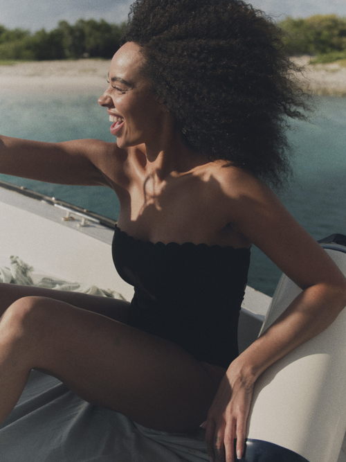 HUNKEMÖLLER SS25 M25 Q2 Swim Coco Black Bathingsuit Strapless 0171 HUNKEMÖLLER SS25 M25 Q2 Swim Coco Black Bathingsuit Strapless 0171