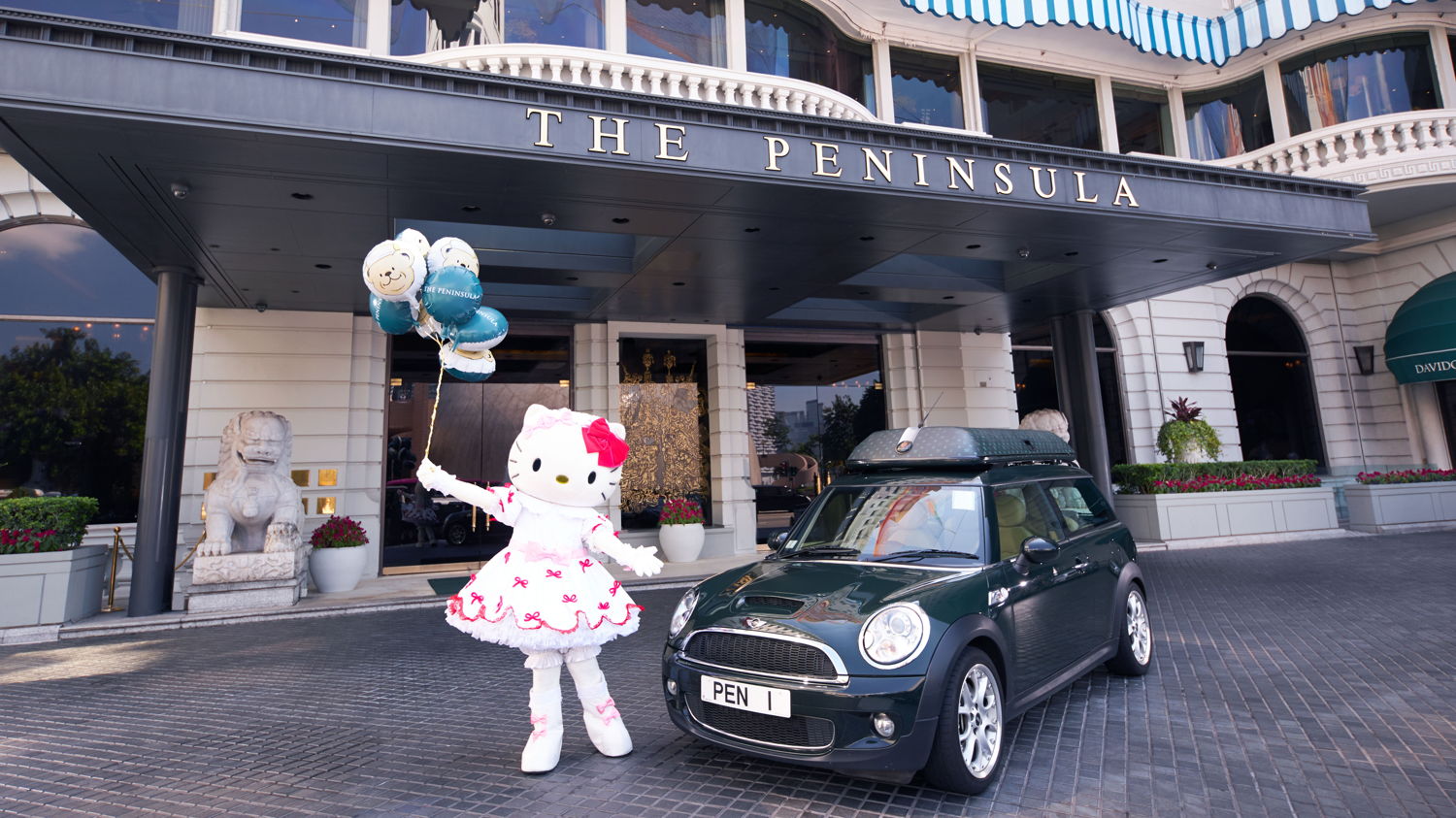 ‘Hello Kitty – Limited Edition Luxury Stay Offer’