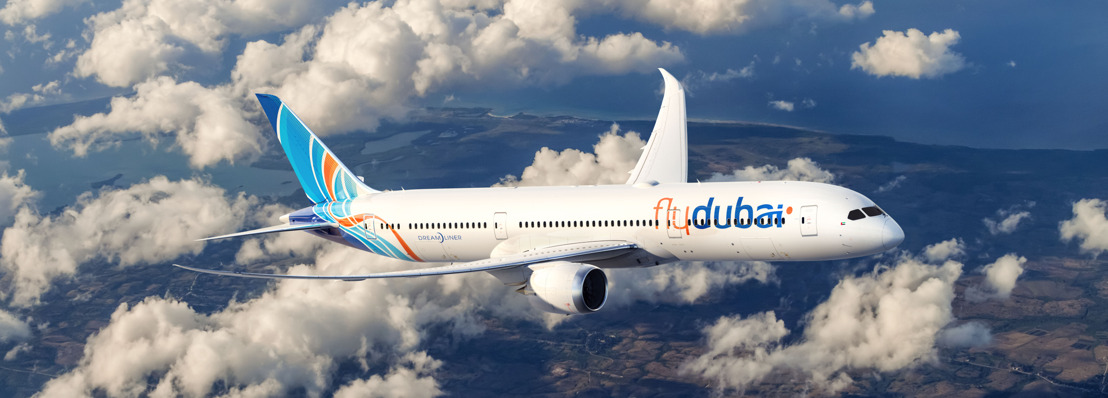 فلاي دبي توقع صفقة طلبية طائرات بقيمة 11 مليار دولار لشراء 30 طائرة بوينغ 787 دريم لاينر