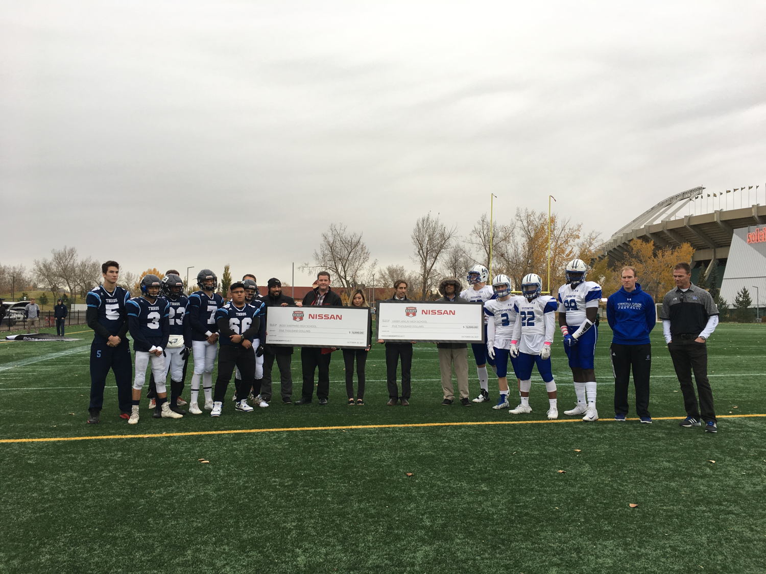 Ross Sheppard High School et Harry Ainlay High School, Edmonton, AB.