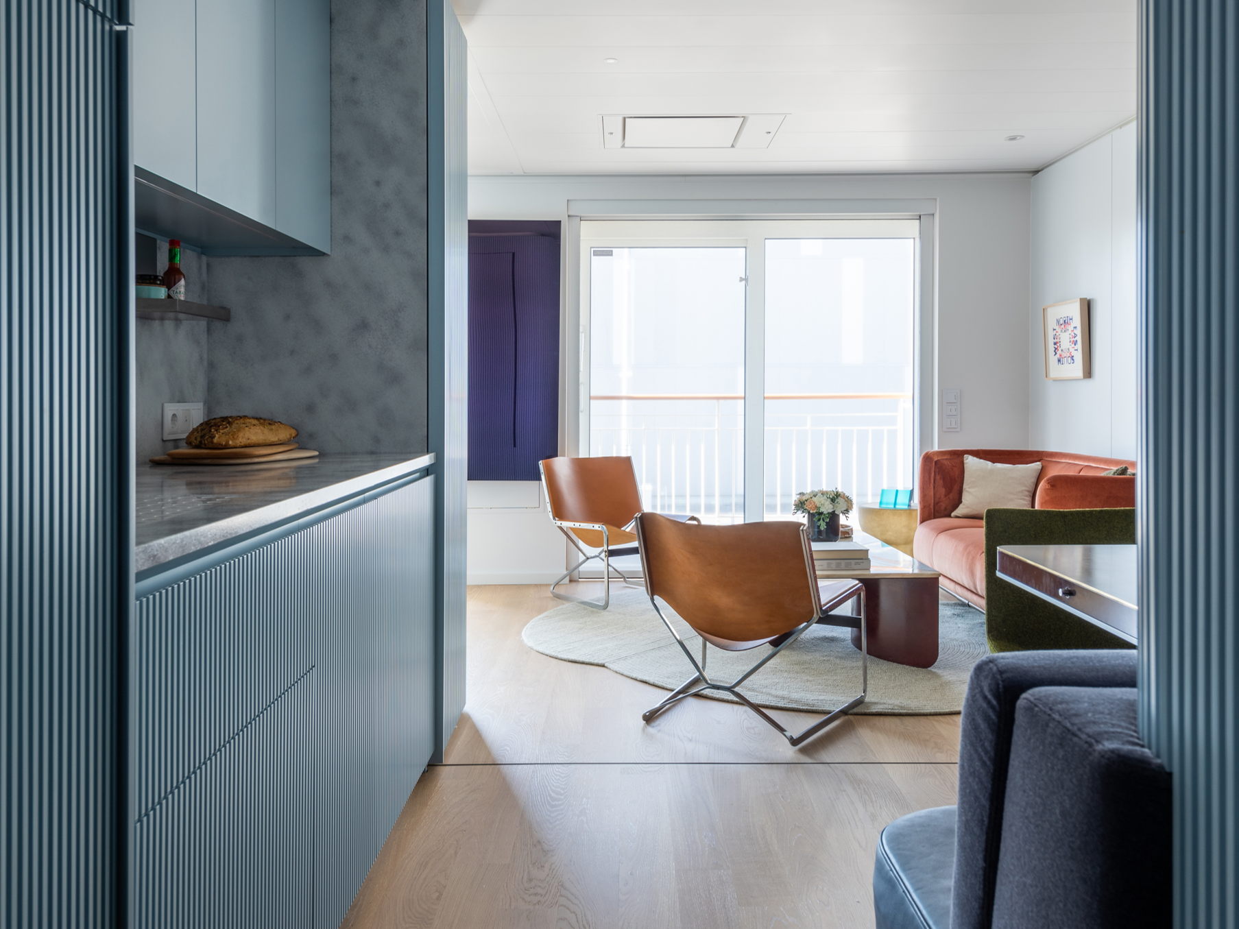 Michael K. Chen Architecture designs Pied-à-Mer, an Apartment at Sea