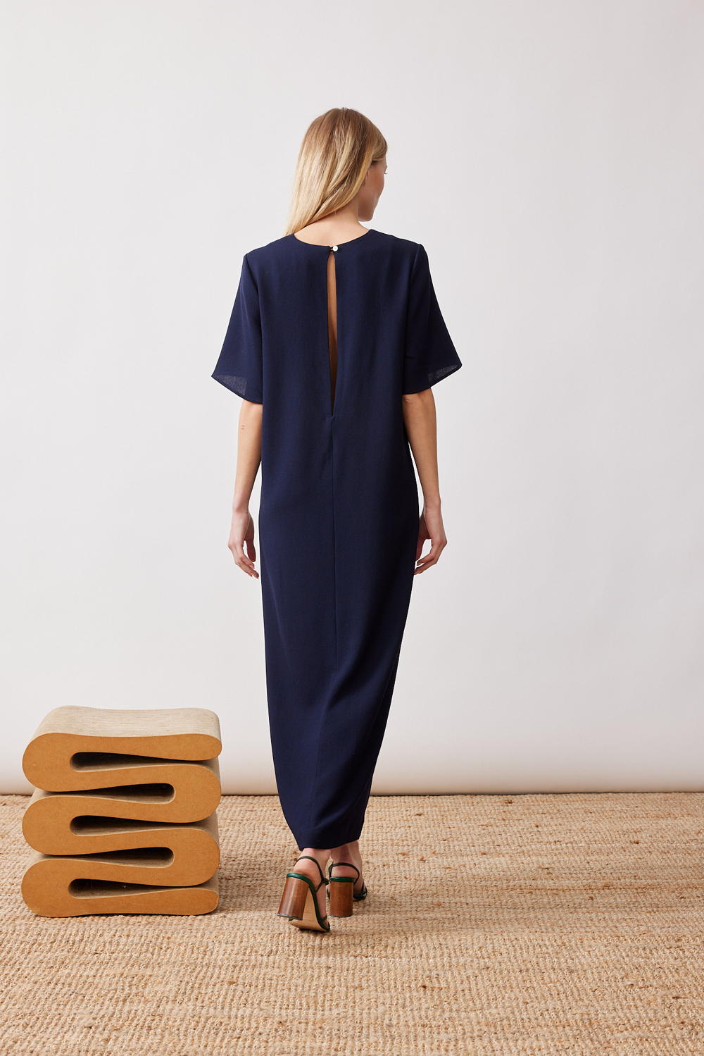 Mardi editions - SS23 - Robe Heloise Crepe de laine Bleu marine (320€) (2)
