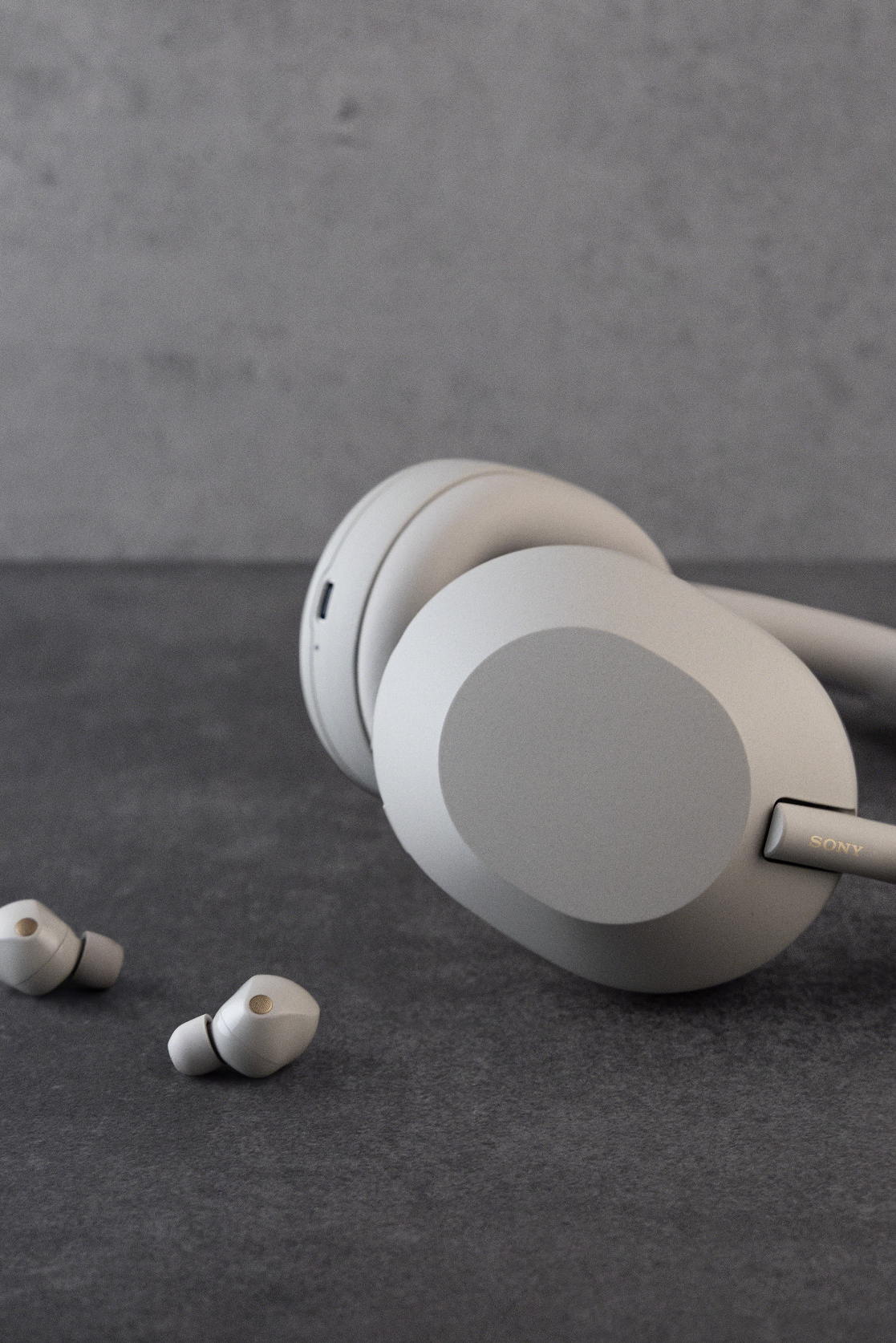 Sony launches new limited edition WH-1000XM4 Silent White