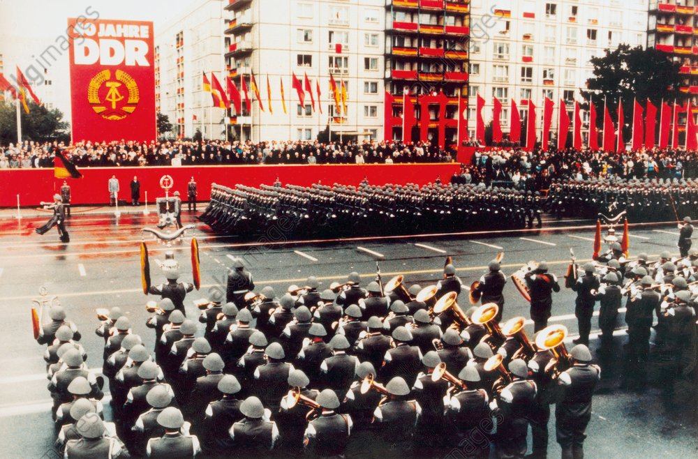 Parade to mark the the 40th anniversary of the founding of the GDR. / AKG148875
