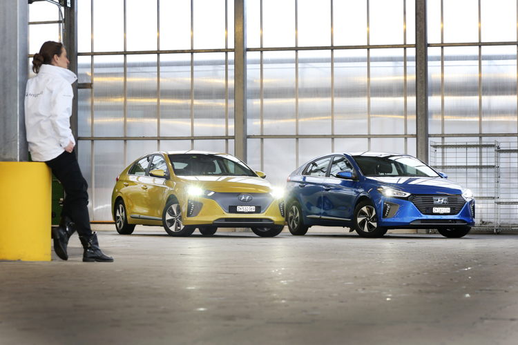 Hyundai IONIQ Eletric & Hybrid (v.l.n.r.)