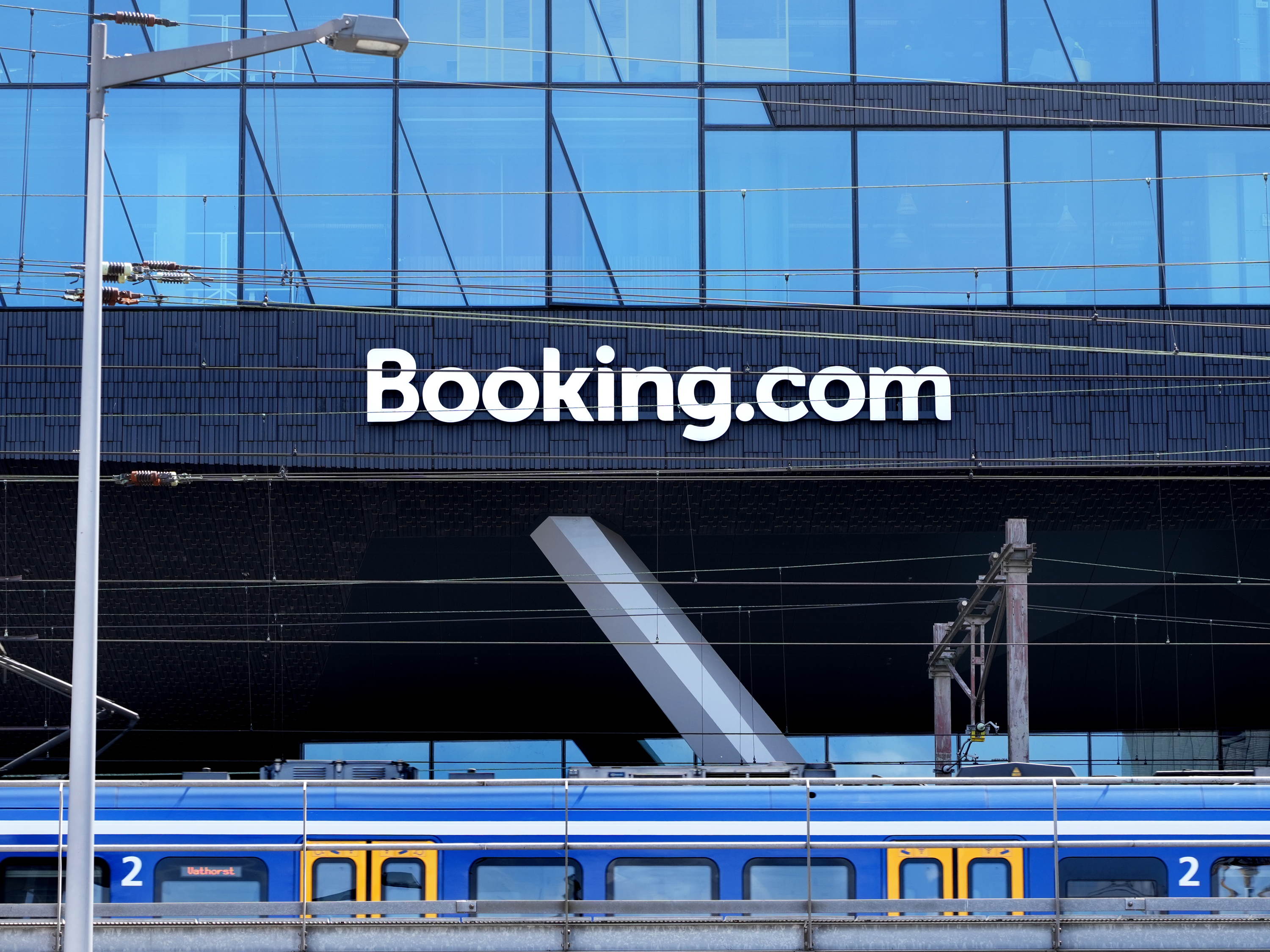 Dutch Consumers' Association launches major legal action against Booking.com