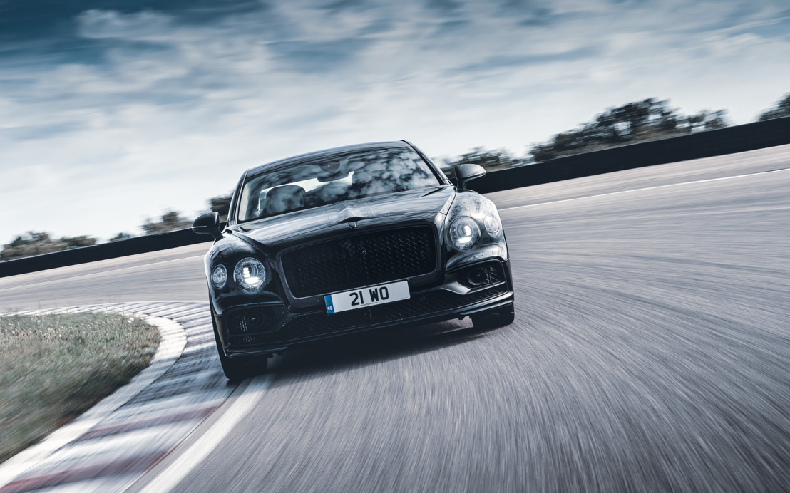 THE ALL-NEW FLYING SPUR: THE DYNAMIC GRAND TOURING SEDAN