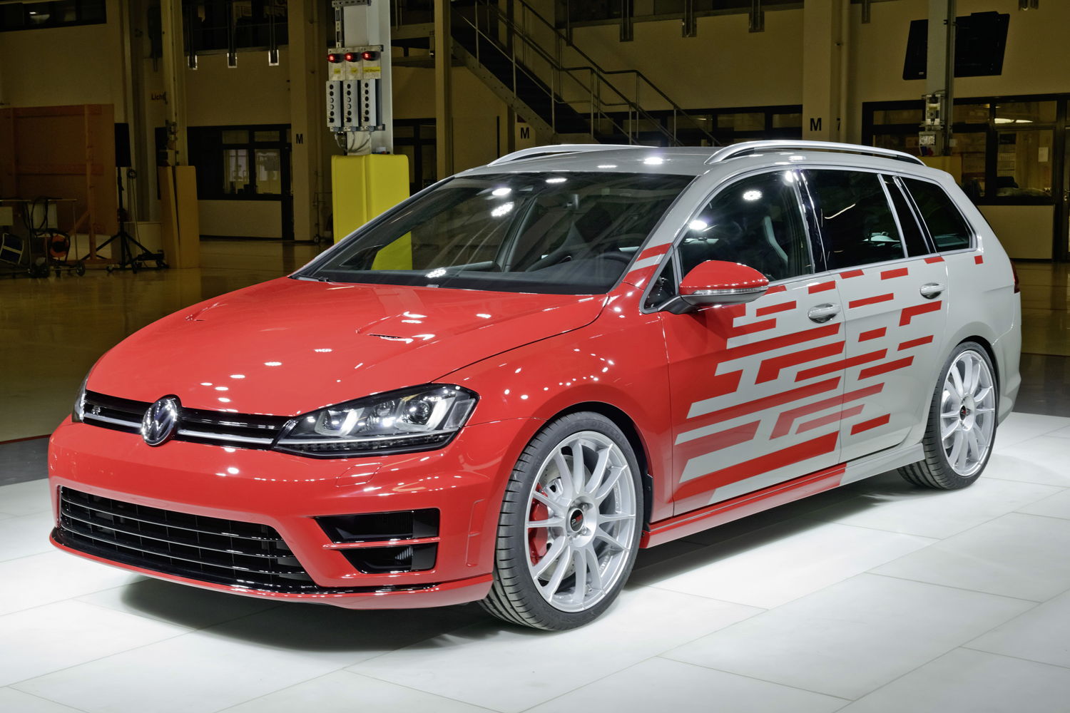 Golf R Variant Performance 35