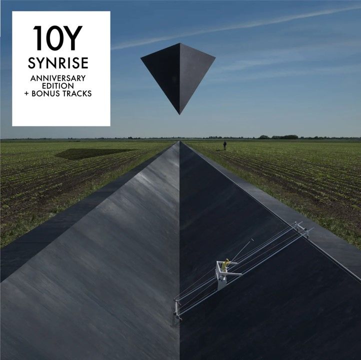 Portada del álbum 10Y SYNRISE