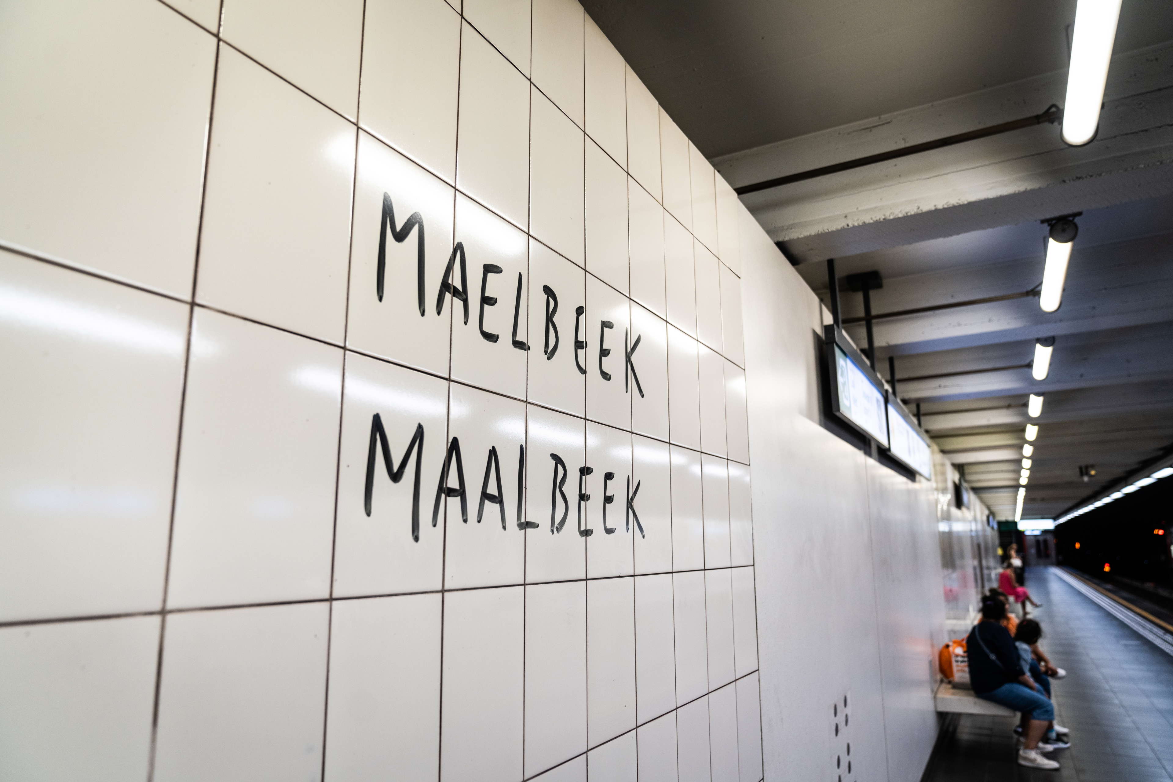 MIVB herdenkt aanslag van 22 maart met ketting van hoop