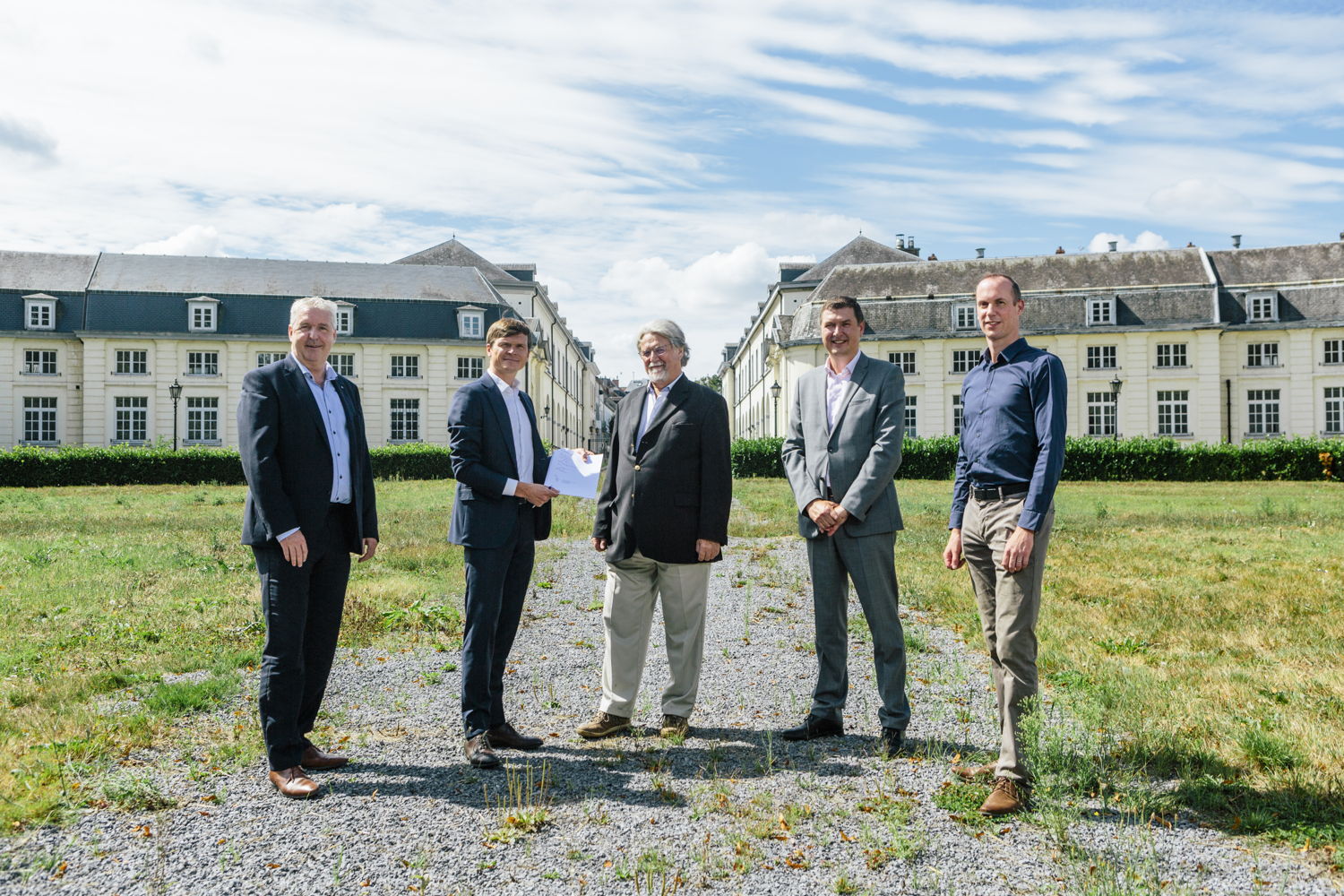 Jan Spooren (Burgemeester Tervuren), Davy Demuynck (ION), John Martin (Martin’s Hotels), Christophe Voet (Martin’s Hotels) en Steven Adons (PMV).