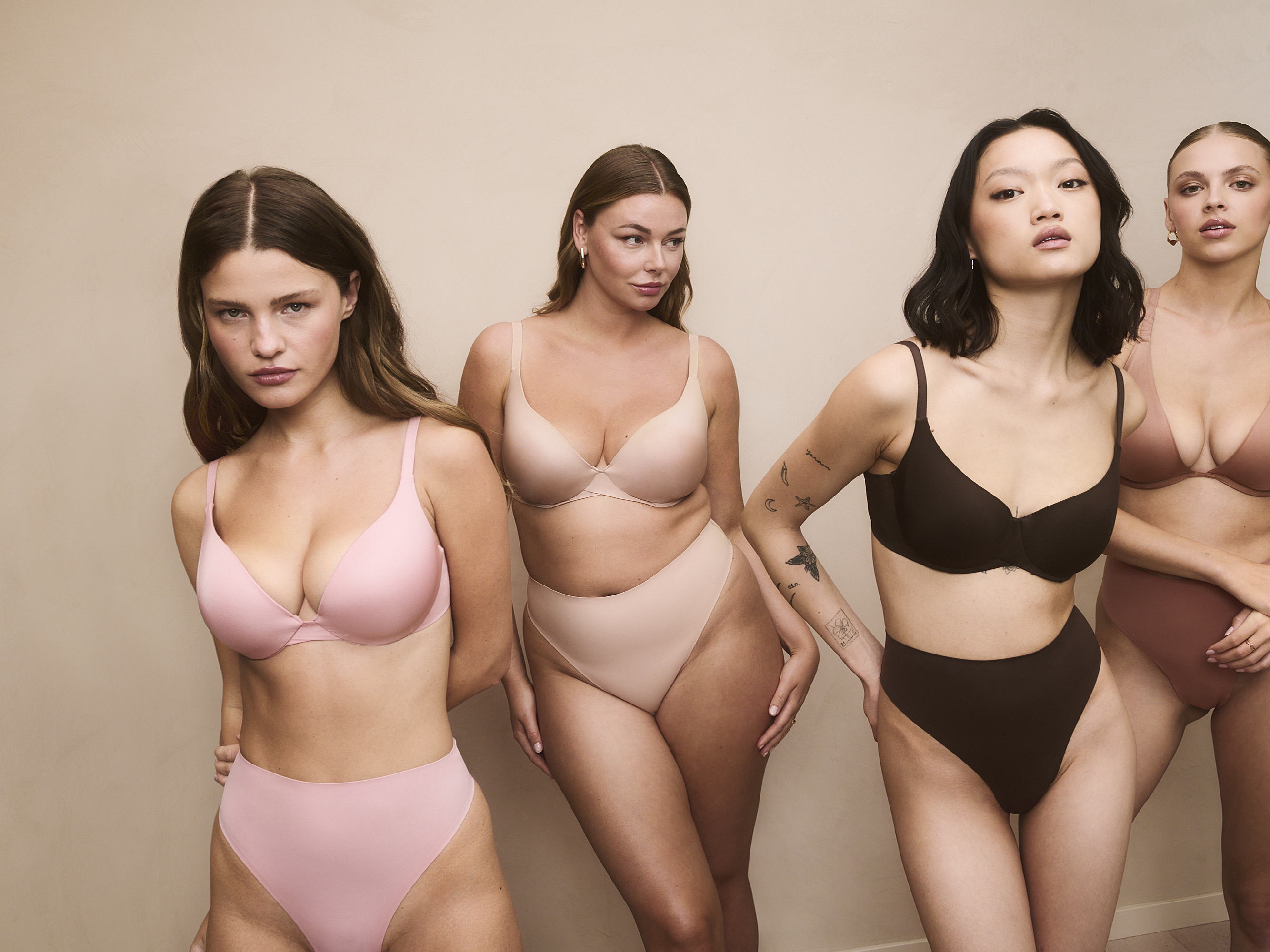 Hunkemöller | Signature | Packshots and campaign images
